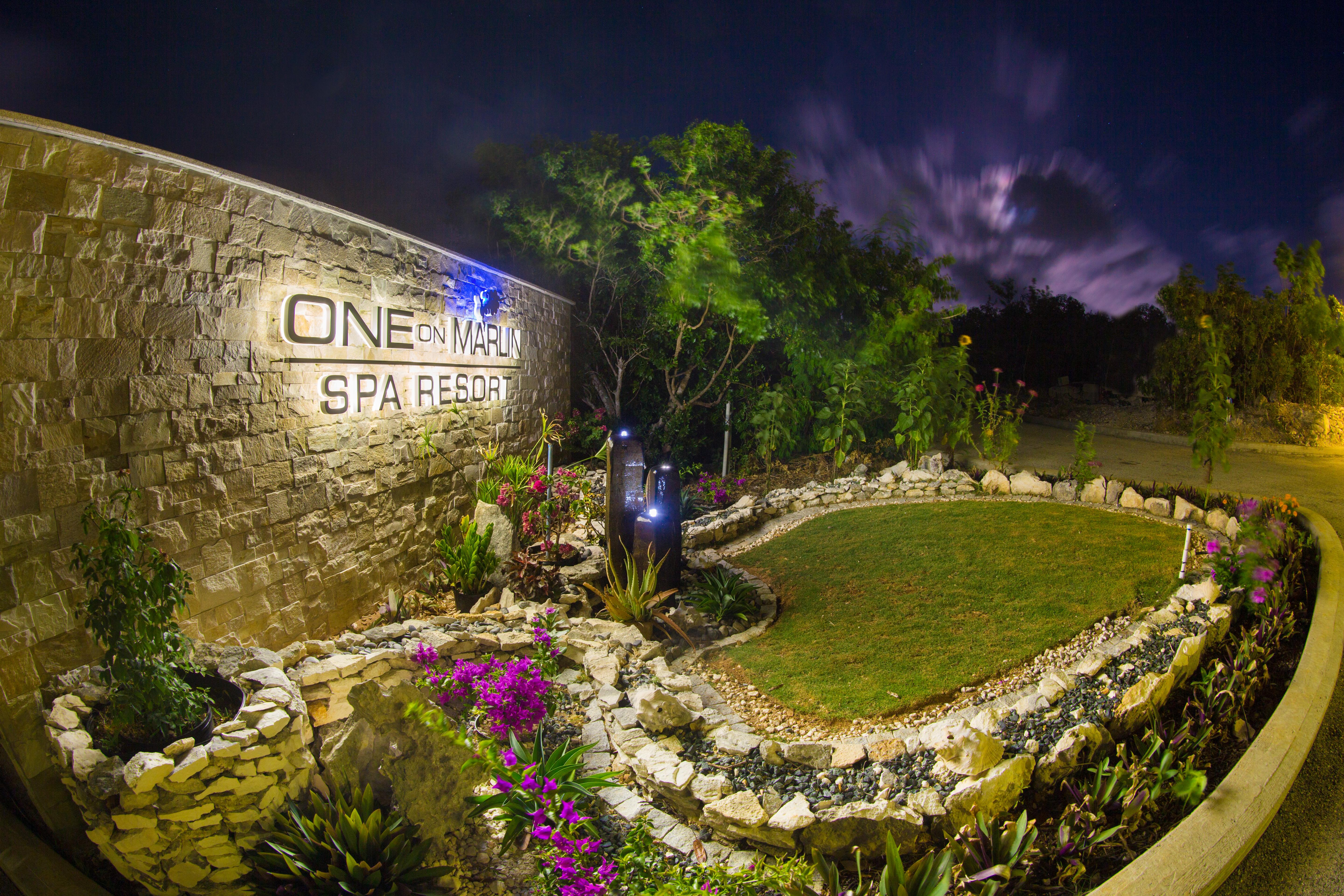 One On Marlin Resort (Adults Only) Turtle Cove Εξωτερικό φωτογραφία
